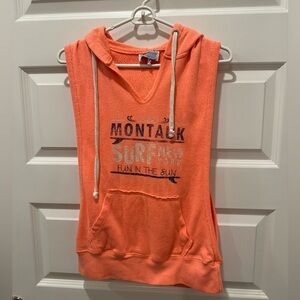 Sleeveless beach hoodie